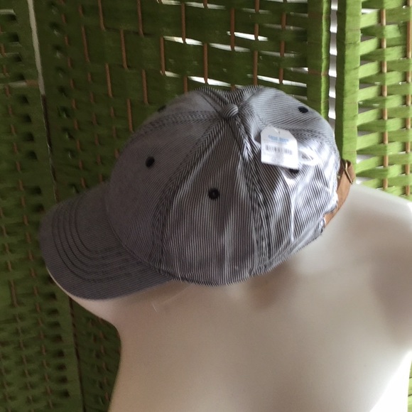 🦋NWT So Trendy Striped Baseball Cap Must Have 🦋 - Picture 4 of 7